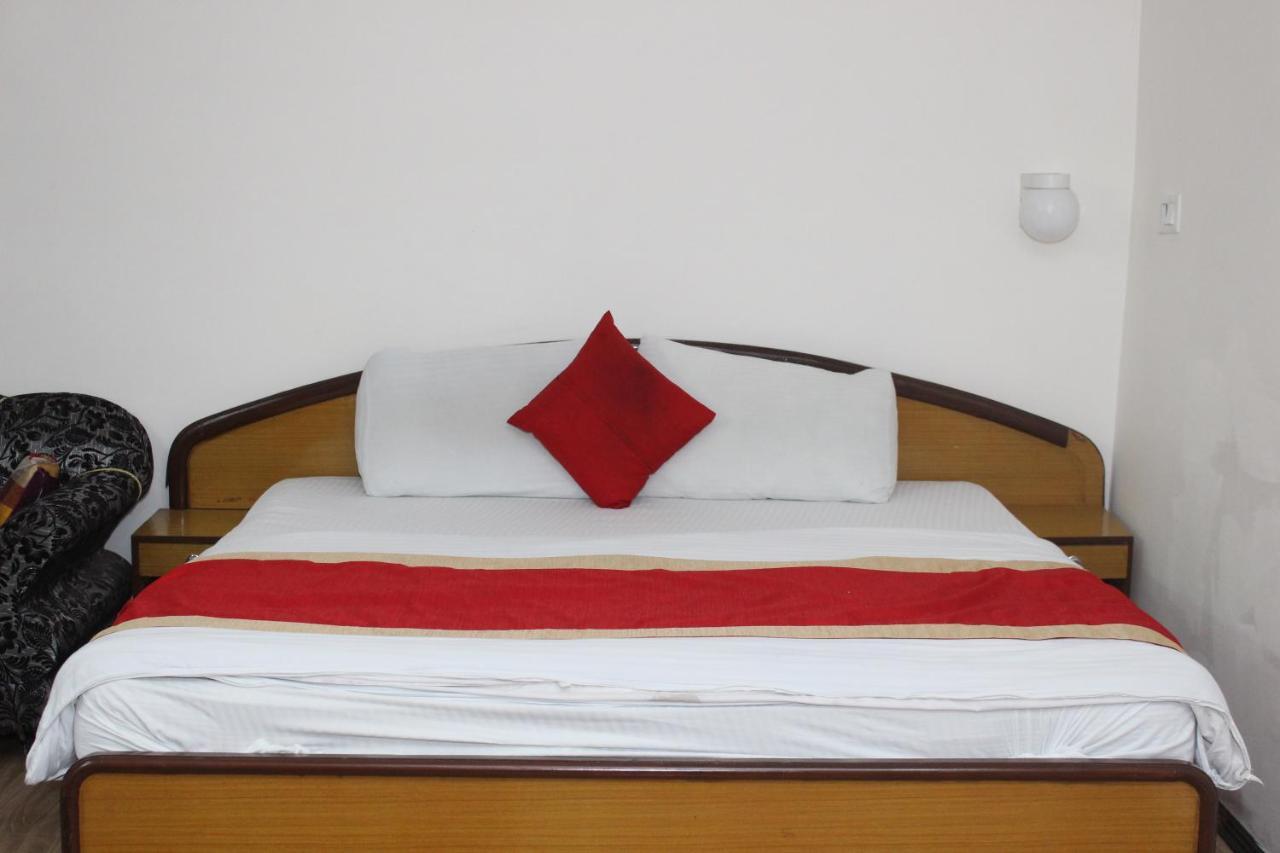 נייניטל Hotel Dolls Inn מראה חיצוני תמונה